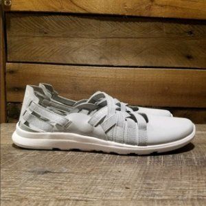 NEW Merrell Women’s Gray High Rise Slip On Shoes